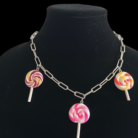 New Dolls Kill Muti Color Swirl Lollipops Paper Clip Style Chain Necklace 🍭 - Picture 5 of 8